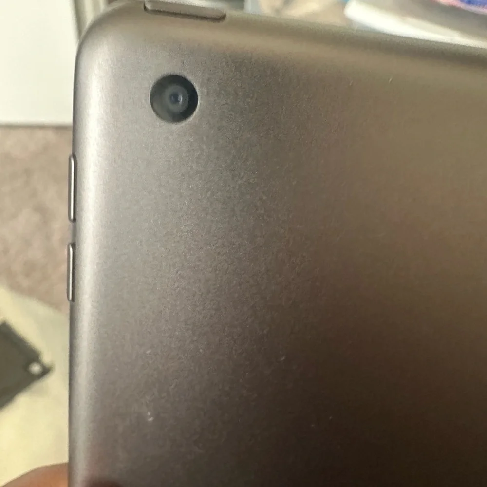 Apple iPad - Silver Brand New